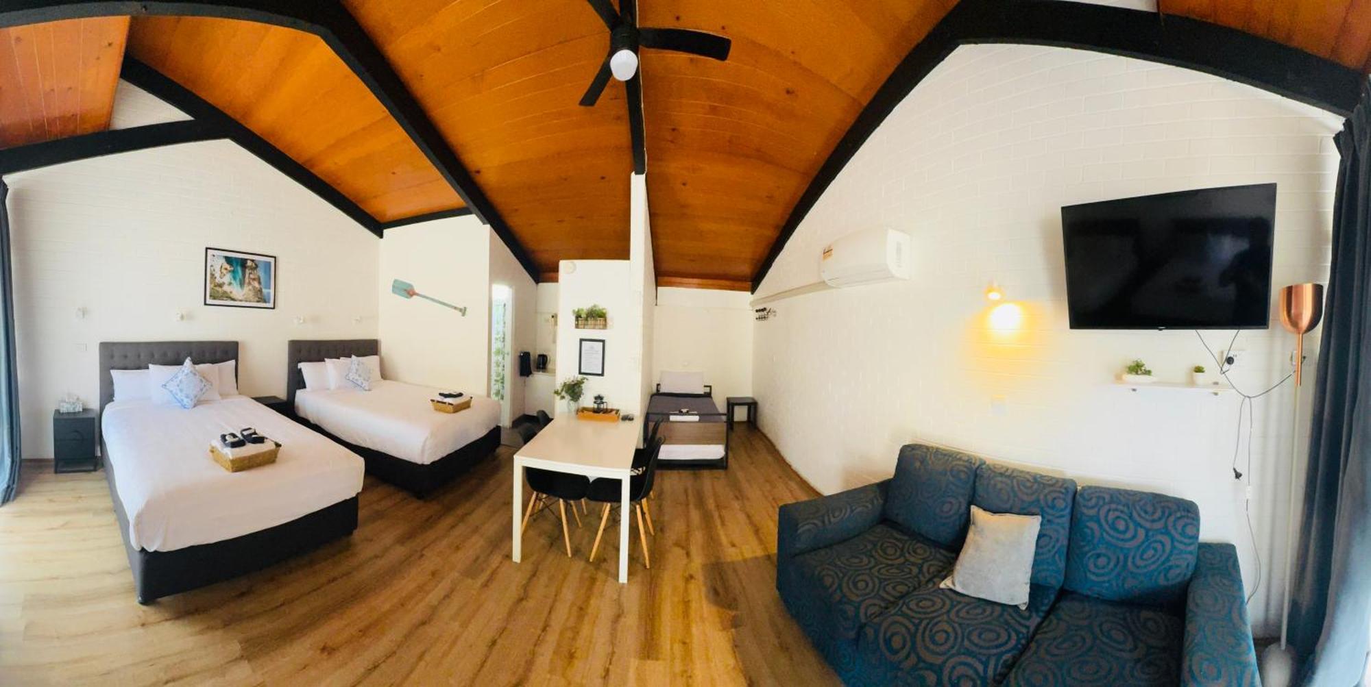 Jetty Motel The Entrance Bagian luar foto